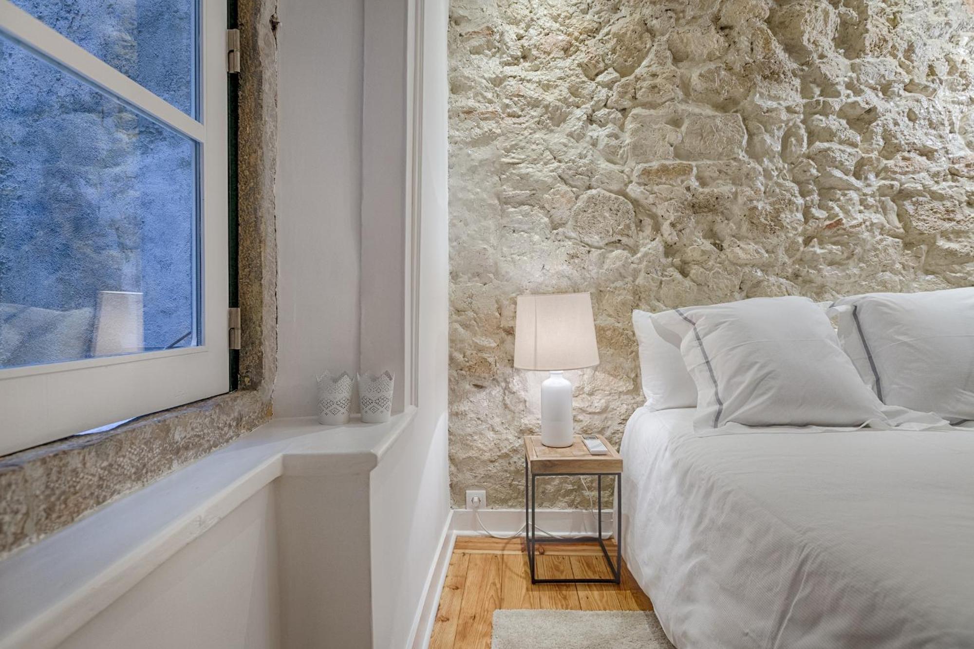 Architectural Gem In Bica Apartment Lisbon Luaran gambar