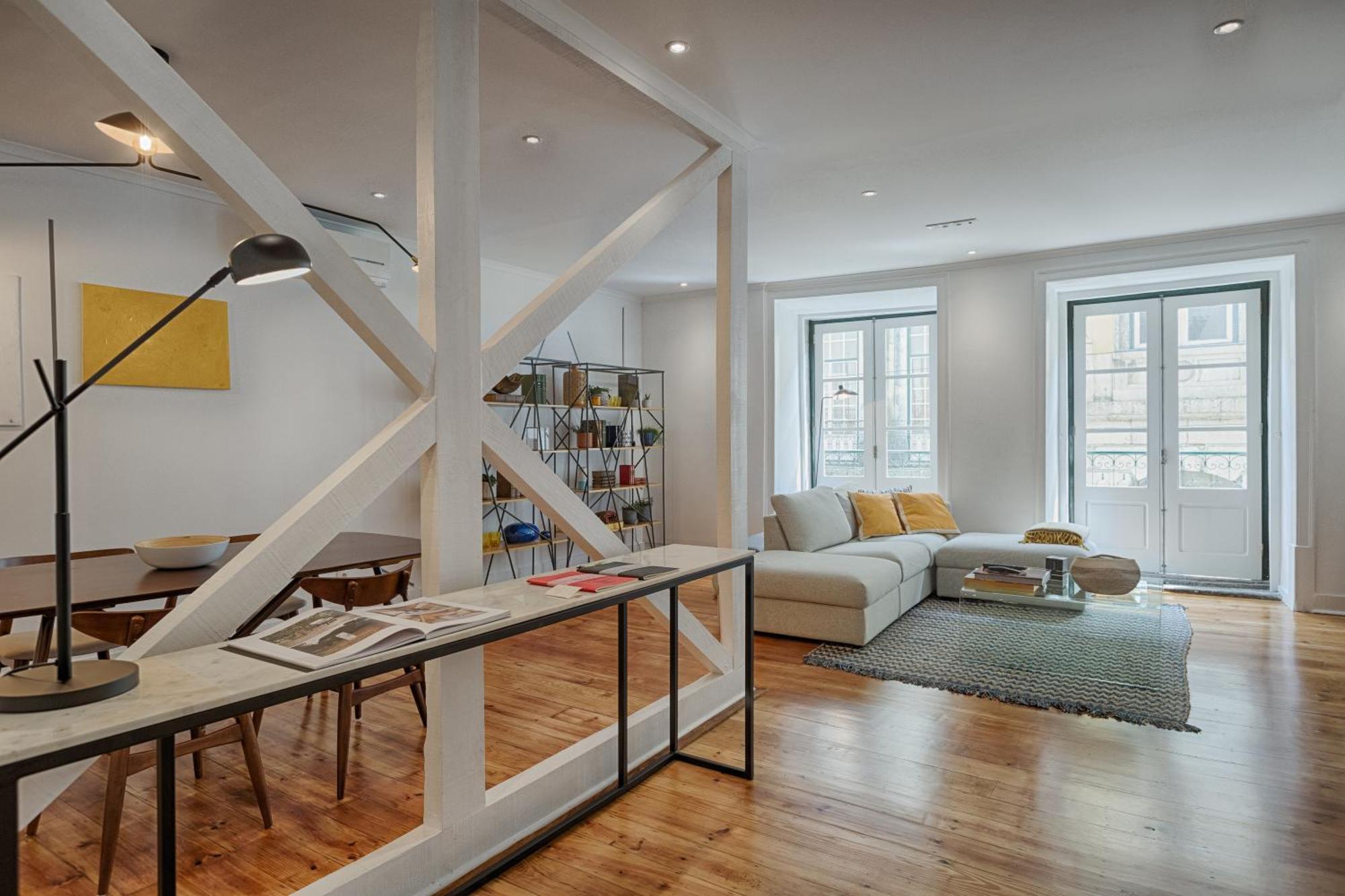 Architectural Gem In Bica Apartment Lisbon Luaran gambar